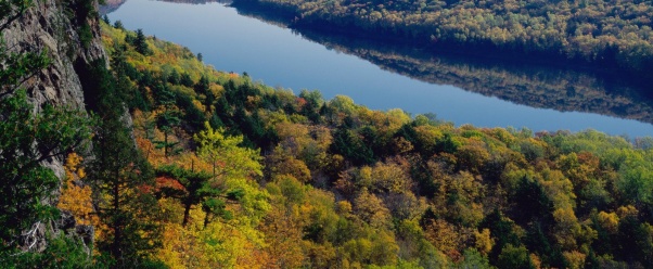 Lake of the Clouds, Porcupine Mountains, Michiga (click to view)